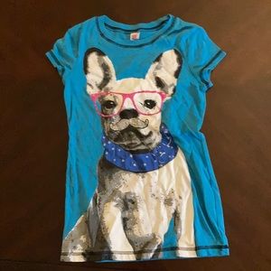 Turquoise shirt with a cute and funny dog🐶